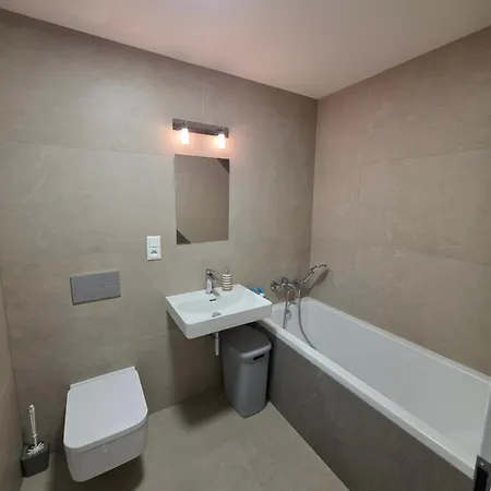 Lägenhet Modern On The Banks Of The Danube Bratislava