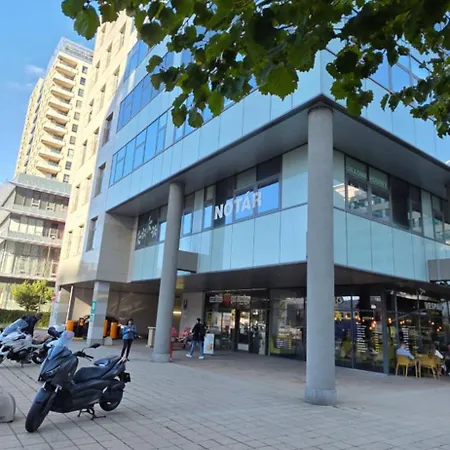 Lejlighed Modern On The Banks Of The Danube *